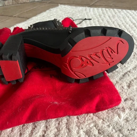 Christian Louboutin Spike Leather Chelsea Red Sole Booties.37.5 (7.5) worn 2x. - Picture 2 of 6